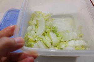 IMG 7947 もりもり食べられる常備菜。白菜のごまポンサラダ