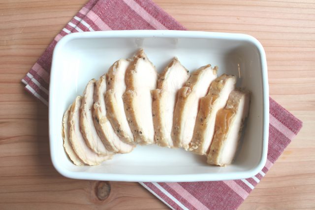 IMG 8719 糖質オフ。ポリ袋で簡単鶏ハム（サラダチキン）の作り方。ハーブチキンの再現レシピ。