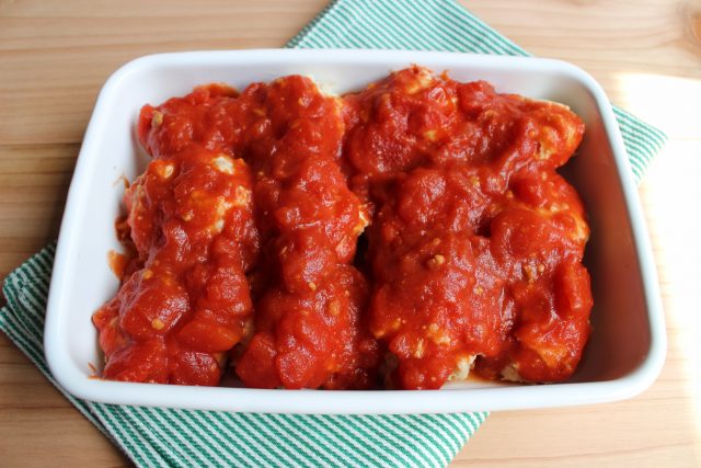 レシピ動画つき 人気の簡単ふわふわ鶏だんごとトマト味噌ソースの作り方 つくりおき食堂
