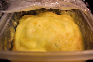 IMG 7670 かぼちゃ蒸しパンの人気の卵なしレシピ。レンジでしっとりホットケーキミックスで簡単作り方。
