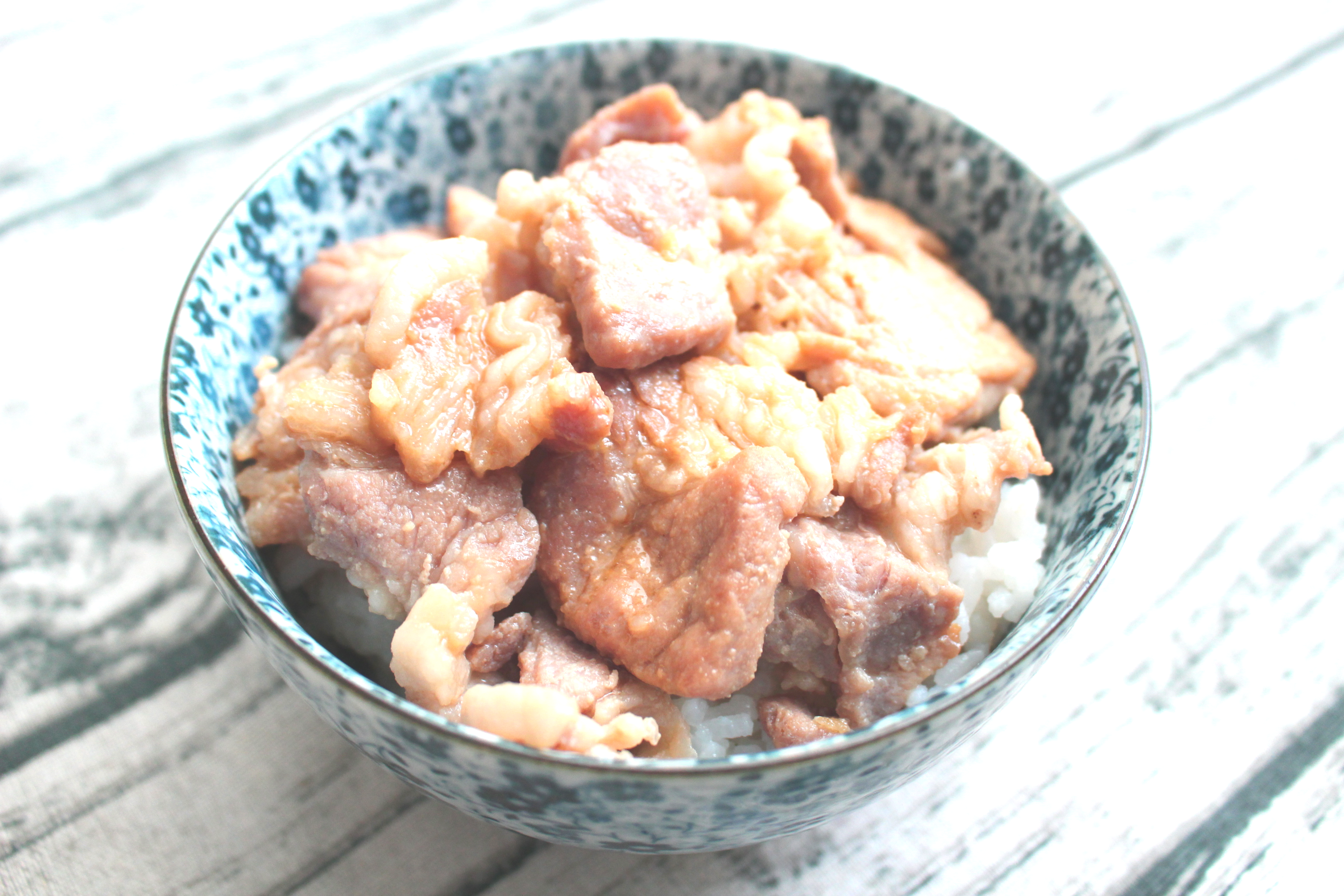 人気の肉の作り置きおかず 豚バラのスタミナ焼き スタ丼 のレシピ つくりおき食堂