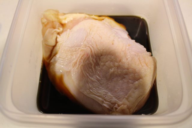 IMG 0246 人気の鶏胸肉が早く柔らかくなる簡単レシピ。ムネ肉やわらか甘辛しょうゆ煮