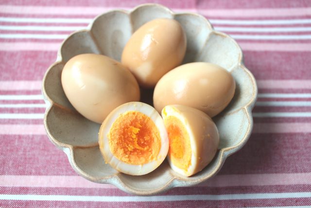 IMG 3201 1 人気の作り置き常備菜。だしがきいてる半熟煮卵（味玉）のレシピ。白だしと酢で味つけ簡単作り方。