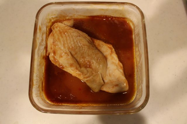 IMG 9673 人気の肉の簡単常備菜レシピ。子供が喜ぶ鶏肉のケチャップ煮
