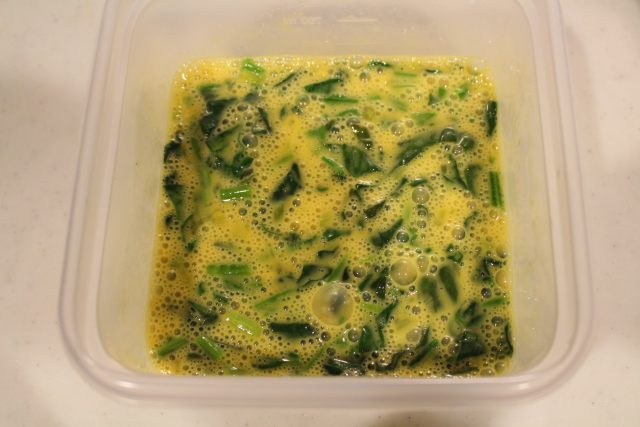 IMG 3794 卵の簡単作り置き常備菜レシピ。ほうれん草オムレツの作り方。