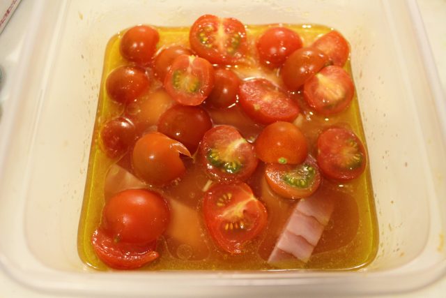 IMG 5154 人気のフレッシュトマトとベーコンのパスタの作り方。レンジで簡単レシピ。