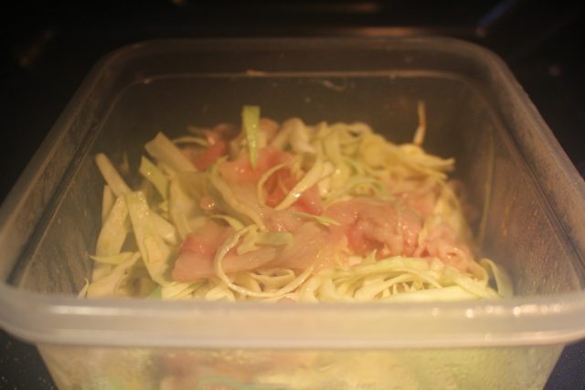 IMG 5581 自家製レンジアップ惣菜の作り方。豚肉キャベツのしょうが焼のレシピ