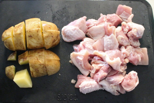 IMG 7449 人気の簡単作り置き常備菜。鶏じゃがの作り方。無水レシピ。