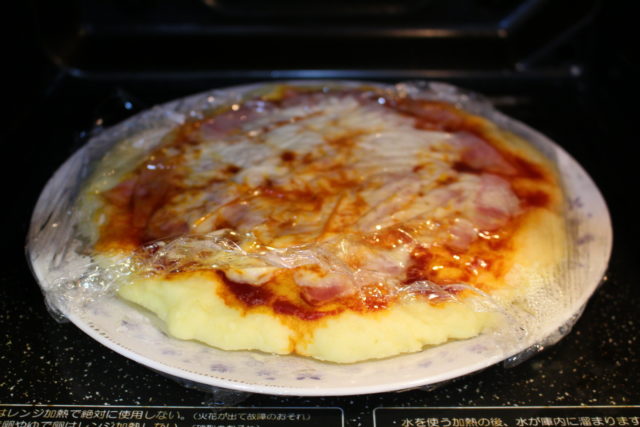 IMG 9359 人気の超簡単ピザのレシピ。ホットケーキミックスと絹豆腐で発酵なしの作り方。
