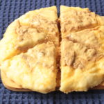 人気のレンジで簡単レシピ。ツナメルト豆腐蒸しパンの作り方。