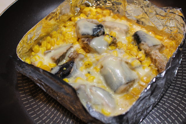 IMG 0210 災害時に節水しながら料理する方法。鯖マヨコーンのチーズ焼き。