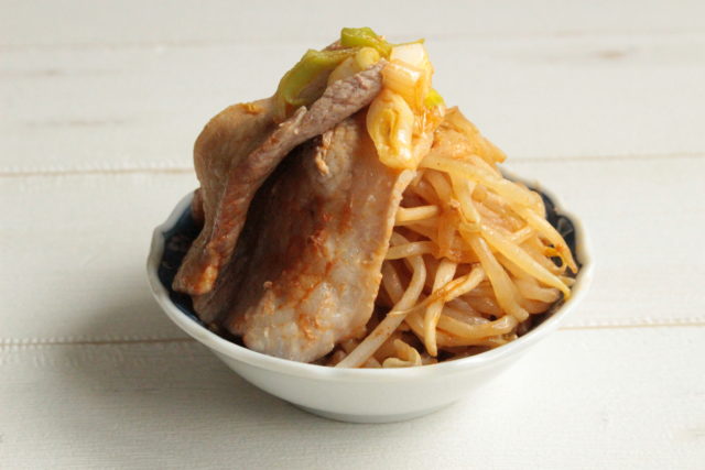 IMG 0722 韓国風コクうまピリ辛豚もやし鍋のレンジで簡単作り方。