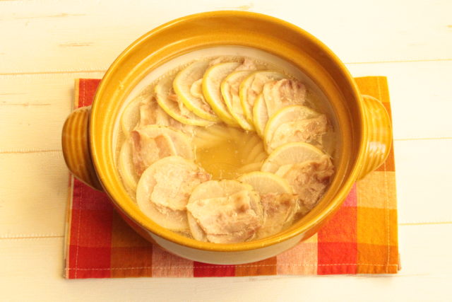 IMG 2832 大根の大量消費におすすめレシピ。人気の豚バラ大根のうま塩ミルフィーユ鍋の作り方。