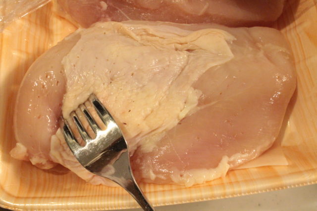 IMG 4396 冷めても美味しい！鶏むね肉の香味ソース漬けのレシピ。レンジで簡単作り方。