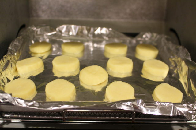 IMG 8036 材料4つでトースターで3分！サクサクきなこクッキーのレシピ。バターなしで簡単作り方。