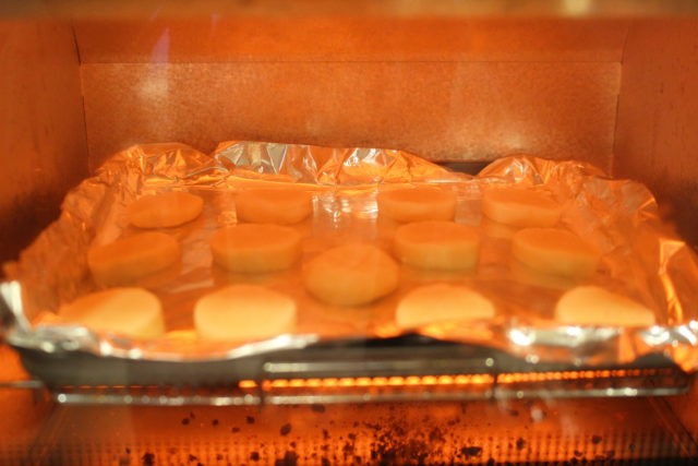 IMG 8038 材料4つでトースターで3分！サクサクきなこクッキーのレシピ。バターなしで簡単作り方。