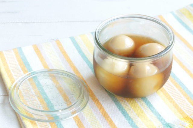 IMG 0448 材料３つ！ウーロン茶で中華風煮卵（味玉）の作り方。白だしで味付け簡単！