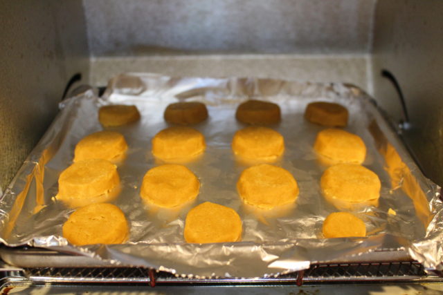 IMG 0545 材料4つでトースターで3分！サクサクきなこクッキーのレシピ。バターなしで簡単作り方。