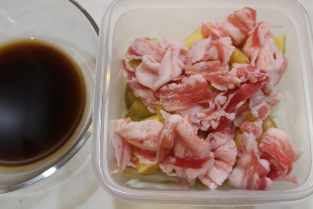IMG 3696 調味料2つ！レンジで簡単常備菜レシピ。ソース肉じゃがの作り方。