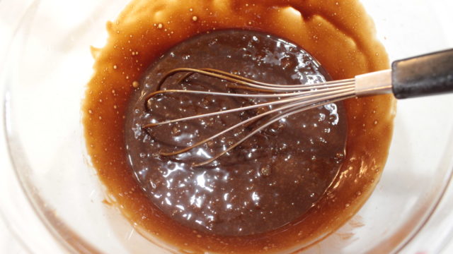 IMG 2877 人気の抹茶の市松模様！超濃厚しっとり生チョコケーキ。レンジで3分で簡単！