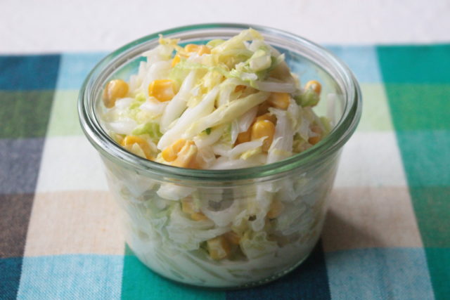 IMG 5291 人気の定番作り置きレシピ。白菜とコーンのコールスローの簡単作り方。白菜の大量消費におすすめ！