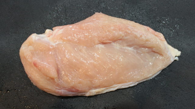 IMG 5785 鶏むね肉がやわらかジューシー！鶏むね肉のこんがりチーズ焼きの簡単レシピ。