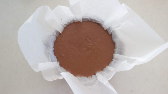 IMG 6983 ローソンで大人気！濃厚バスク風ショコラチーズケーキの再現レシピ。絶品ショコラバスチーの簡単作り方！