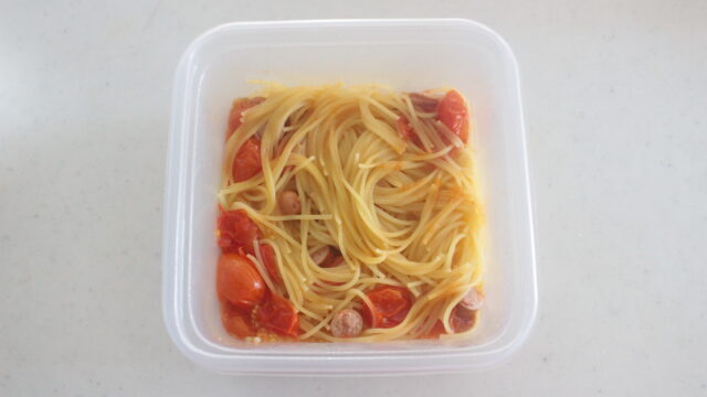 IMG 7210 絶品生トマトのパスタ。トマト缶なしで簡単作り方。和風だしとミニトマトでレンジで本格ソースのレシピ。