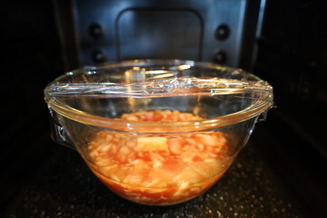 IMG 4362 レンジで炊くからこそ美味しい！絶品チキンライスでオムライスの簡単レシピ。