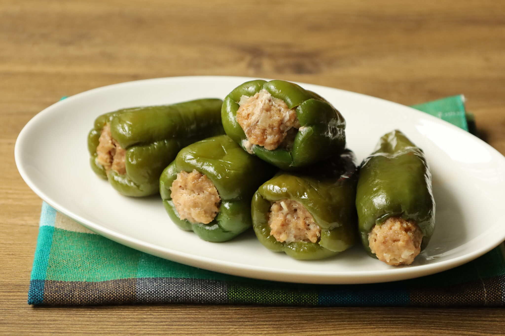 カニとベーコンのピーマン肉詰めのレシピ