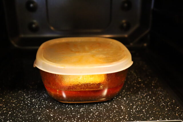 IMG 8920 究極の冷凍作り置きレシピ！容器まるごと冷凍！チンするだけチーズオンハンバーグ。