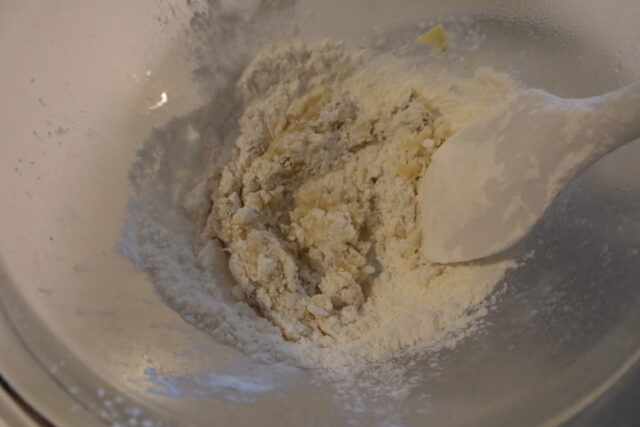 IMG 1854 サクサクふわふわバナナスコーンの超簡単レシピ。ホットケーキミックスで卵なしの作り方。