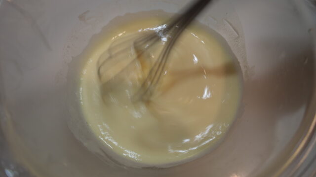 IMG 7057 全卵とバニラアイスで簡単！レンジでなめらか濃厚カスタードクリームのレシピ。