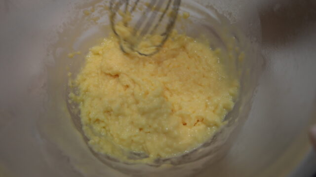 IMG 7063 全卵とバニラアイスで簡単！レンジでなめらか濃厚カスタードクリームのレシピ。