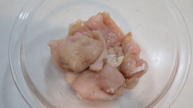 IMG 0607 鶏むね肉の節約レシピ！鶏むね肉でケンタッキー風ザクザクフライドチキンの作り方。