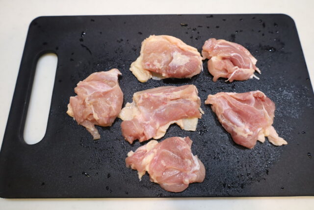 IMG 7132 皮つきなすの蒲焼きの人気レシピ。とろとろなすと鶏もも肉でお弁当の作り置きおかず。