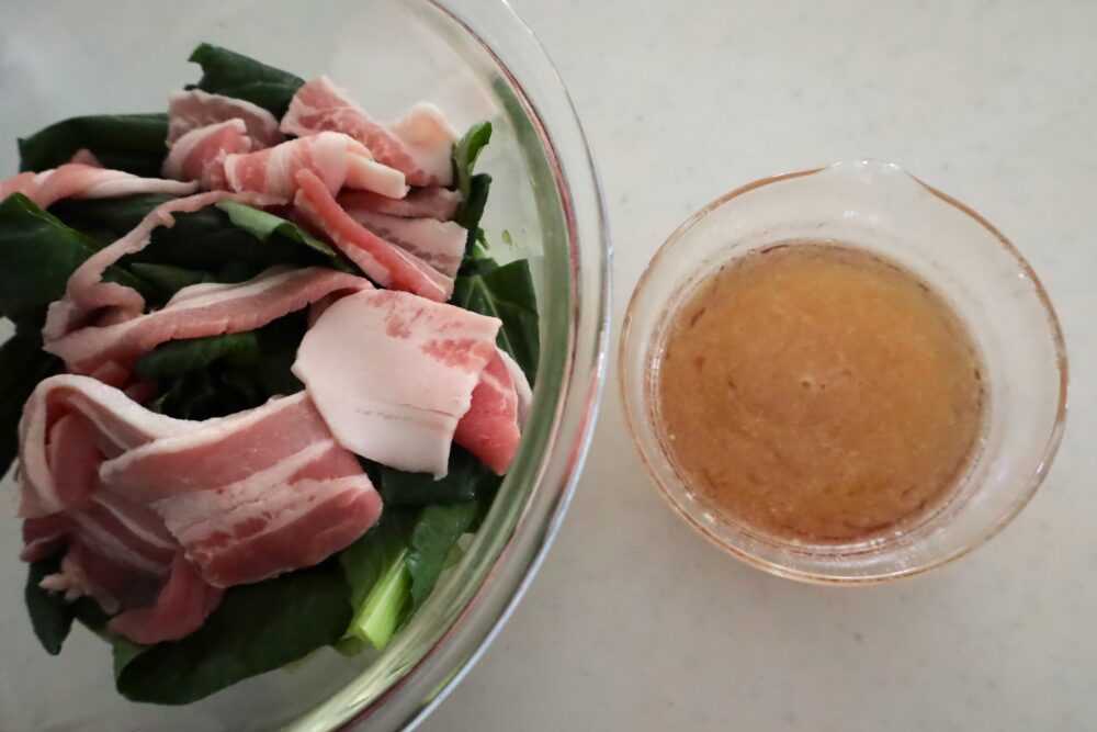 IMG 2833a 人気のレンジで簡単作り置きレシピ。小松菜と豚バラのうま塩煮