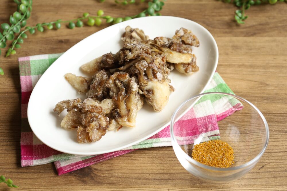 IMG 9234s 1 人気のカリカリまいたけの天ぷらのレシピ。片栗粉のみでフライパンで簡単作り方。