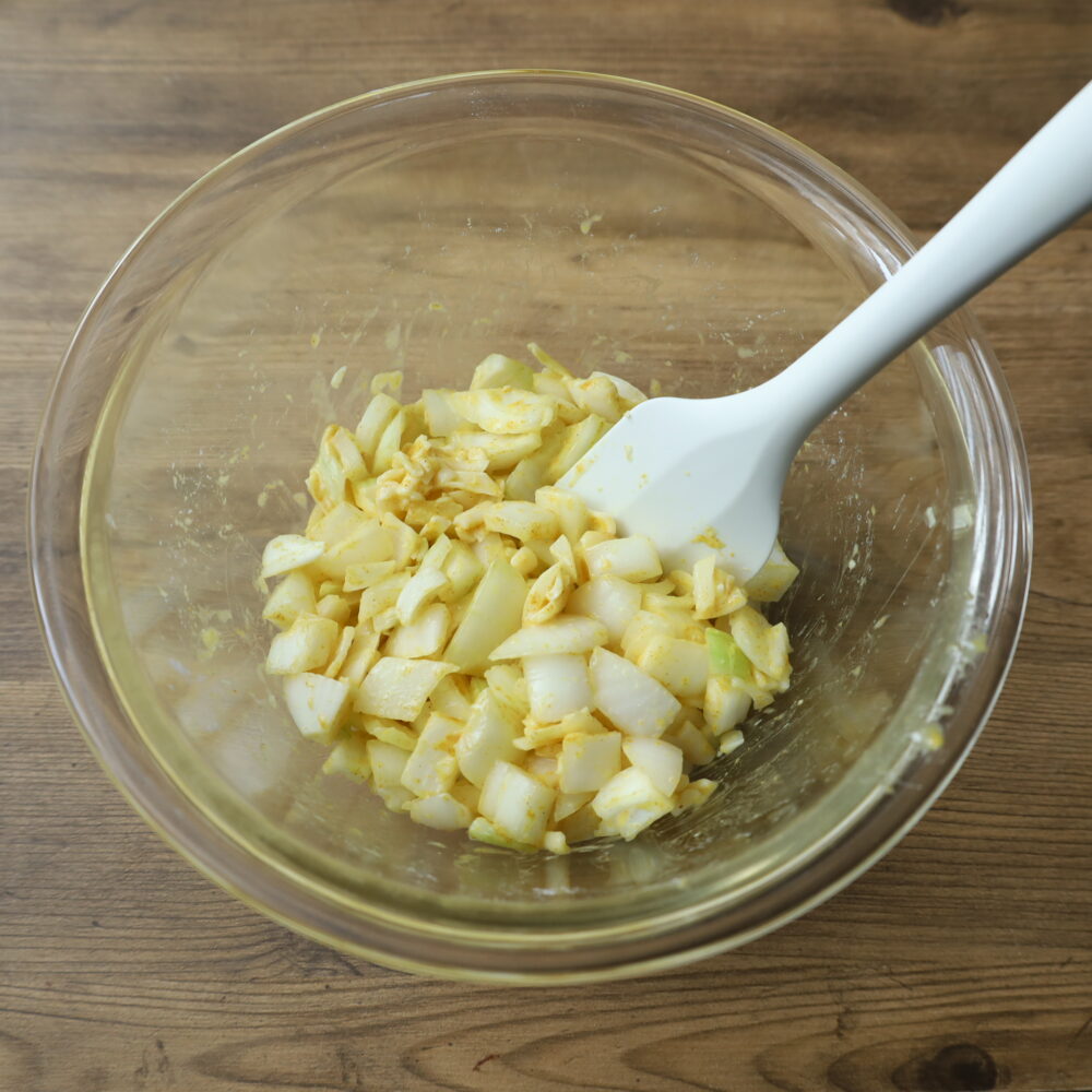 IMG 1682 人気の新玉ねぎとチーズの簡単おかずレシピ。新玉カレーチーズガレット。作り置きもできる！