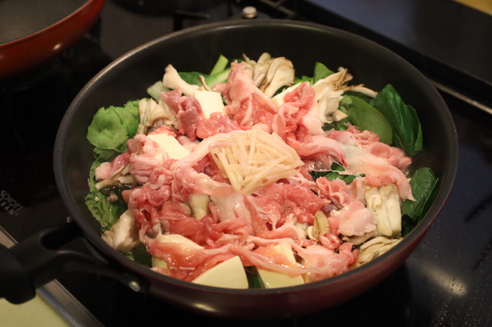 IMG 2366 小松菜と豚肉の生姜こうじ蒸しの常備菜レシピ。野菜がたっぷり食べられる作り置き。