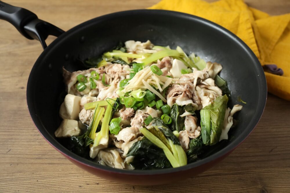 IMG 2389s 小松菜と豚肉の生姜こうじ蒸しの常備菜レシピ。野菜がたっぷり食べられる作り置き。