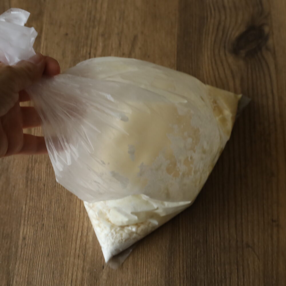 IMG 0092 ポリ袋で簡単！オーブン不要のさっくり「スコーン」の作り方。溶かしバターでシンプルな自家製スコーンのある暮らし