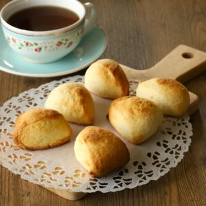 ポリ袋で簡単！オーブン不要のさっくり「スコーン」の作り方。溶かしバターでシンプルな自家製スコーンのある暮らし