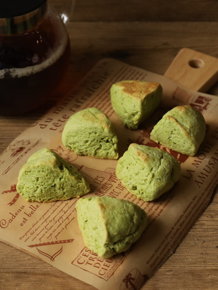 IMG 8964 人気の抹茶スコーンのトースターで簡単レシピ。バターなし！薄力粉でシンプルな作り方。