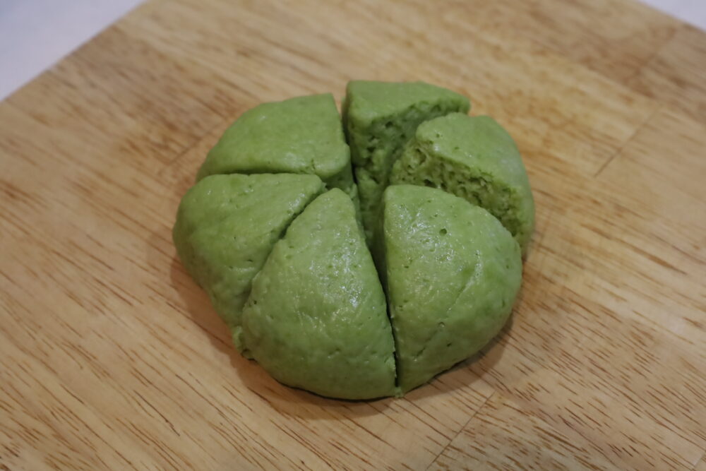 IMG 8996 人気の抹茶スコーンのトースターで簡単レシピ。バターなし！薄力粉でシンプルな作り方。