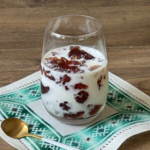 コンビニ行くよりも早い！7分で固まる魔法のぷるぷる紅茶ゼリーラテ