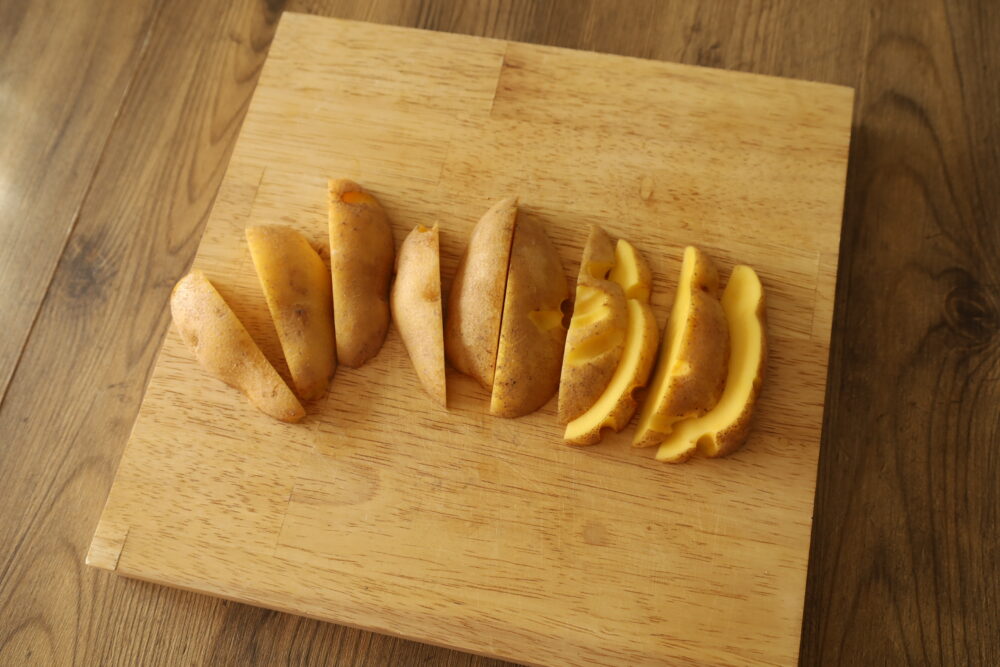 IMG 0327 鶏もも肉とじゃがいもの照り焼きオーロラソース