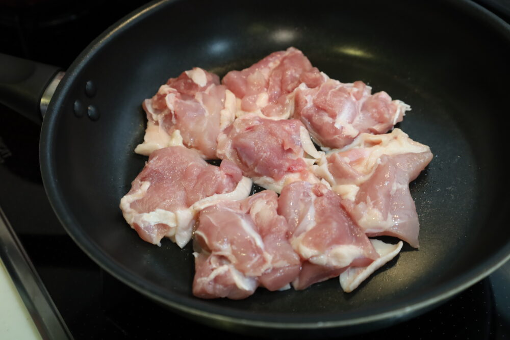 IMG 0334 鶏もも肉とじゃがいもの照り焼きオーロラソース