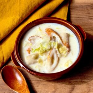 ちくわチャウダー。白菜とちくわのクラムチャウダー風スープ。いるはずのないホタテやアサリの味がする!