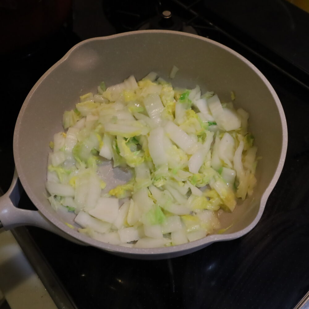 ちくわチャウダー。白菜とちくわのクラムチャウダー風スープ。いるはずのないホタテやアサリの味がする! 5 ちくわチャウダー。白菜とちくわのクラムチャウダー風スープ。いるはずのないホタテやアサリの味がする! IMG 4704 ちくわチャウダー。白菜とちくわのクラムチャウダー風スープ。いるはずのないホタテやアサリの味がする!